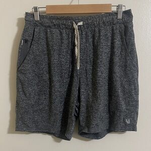 EUC Vuori Men’s Grey Performance Athletic Lounge Shorts Medium
